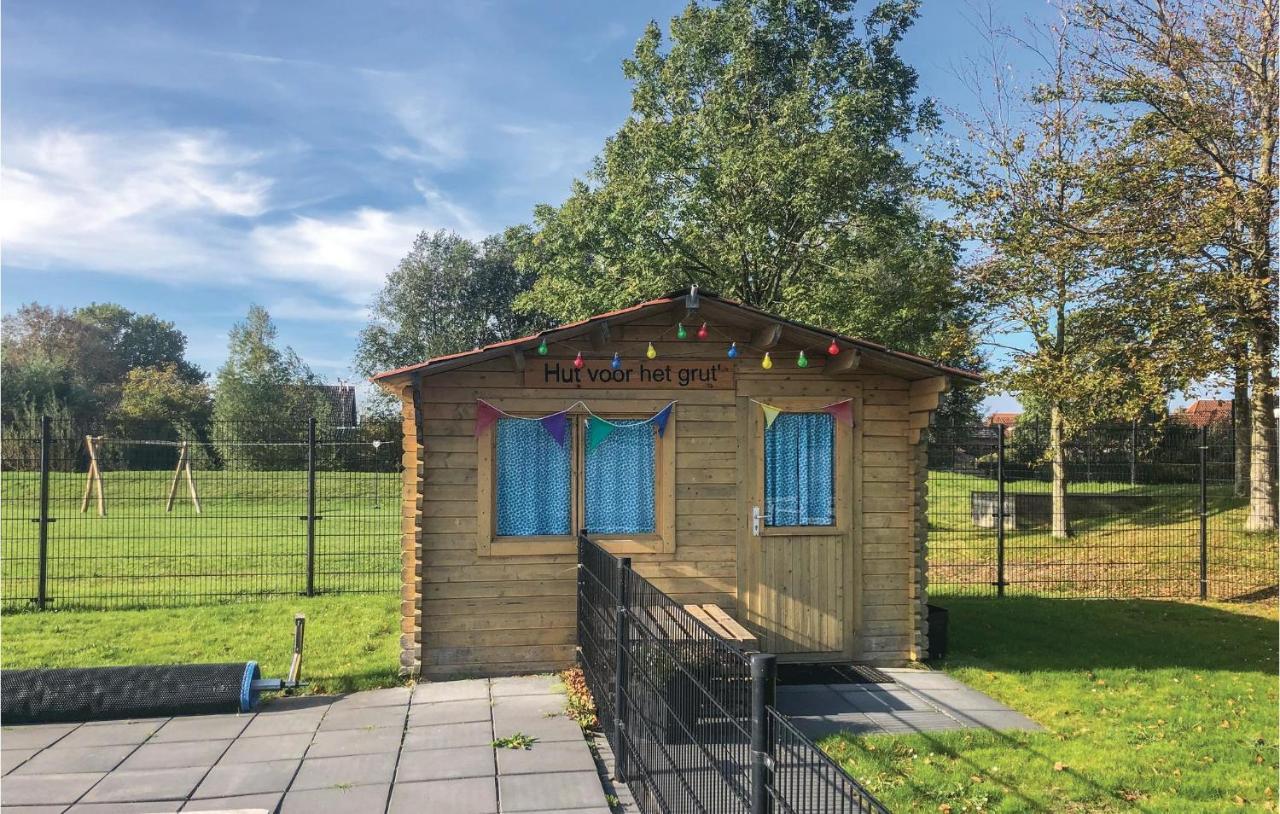 2 Bedroom Awesome Home In Tzummarum Экстерьер фото